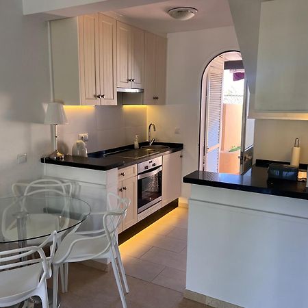 Adosado En Residencial Villa Sitio de Calahonda Bagian luar foto