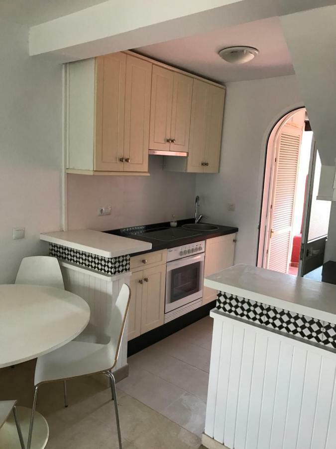 Adosado En Residencial Villa Sitio de Calahonda Bagian luar foto