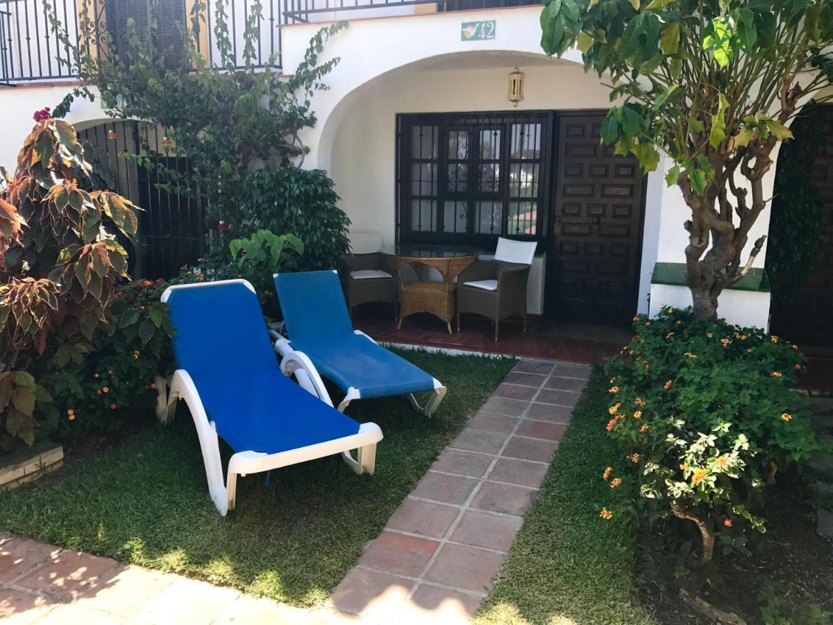 Adosado En Residencial Villa Sitio de Calahonda Ruang foto