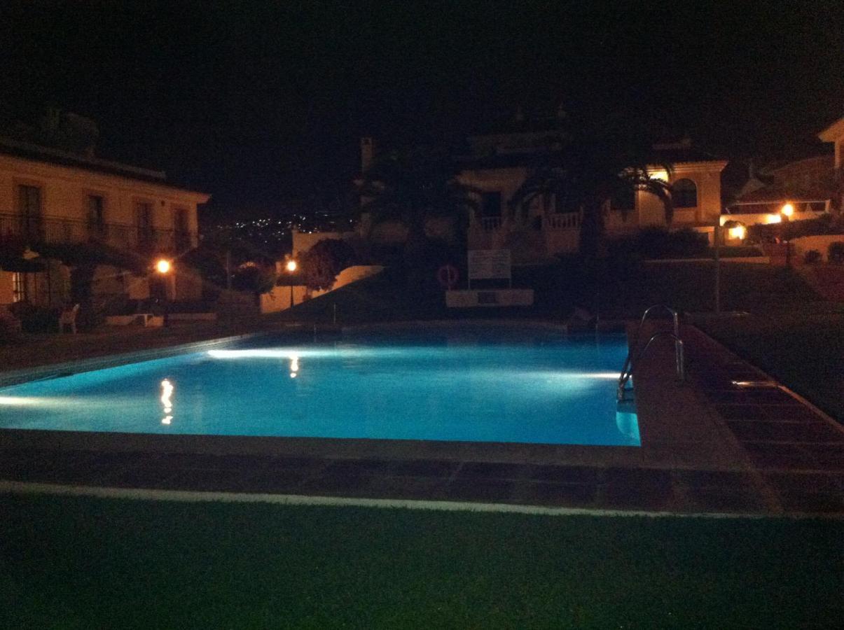 Adosado En Residencial Villa Sitio de Calahonda Ruang foto